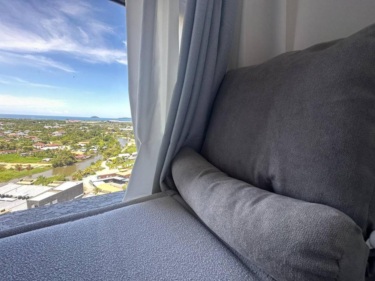 K Avenue Seaview Nearby Airport Apartment