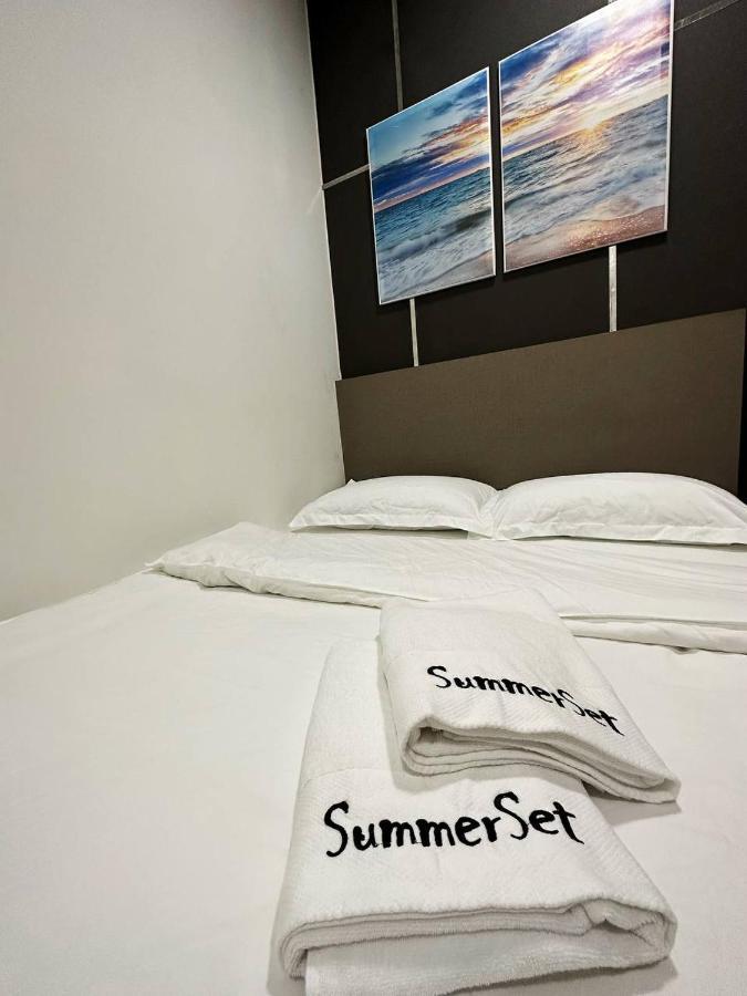 K Avenue Seaview Nearby Airport Apartment