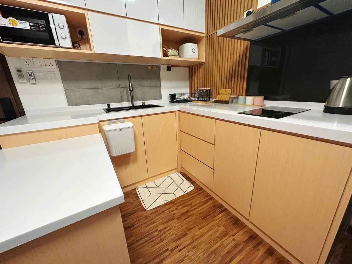 K Avenue Seaview Nearby Airport Apartment *
